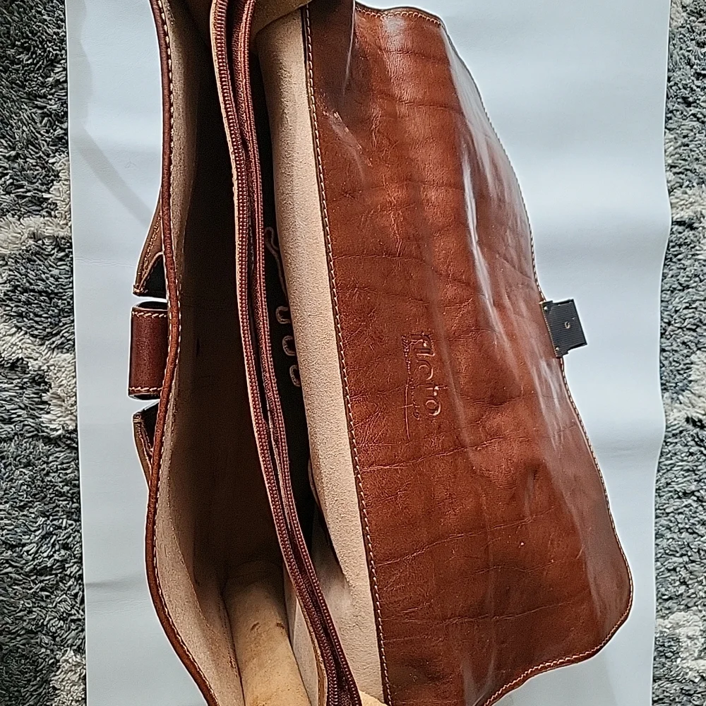 FLOTO CEO Brown Leather Unisex Bag